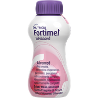 Nutricia Fortimel Advanced Supplemento Nutrizionale Iperproteico e Ipercalorico Gusto Fragola, 4x200ml